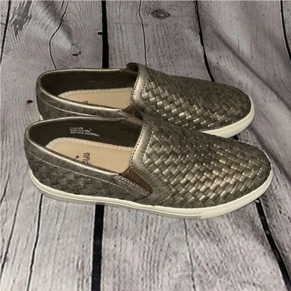 Corkys Powder Metallic Woven Faux Leather Slip On Loafer Flat Cushioned Size 8 - Picture 3 of 7
